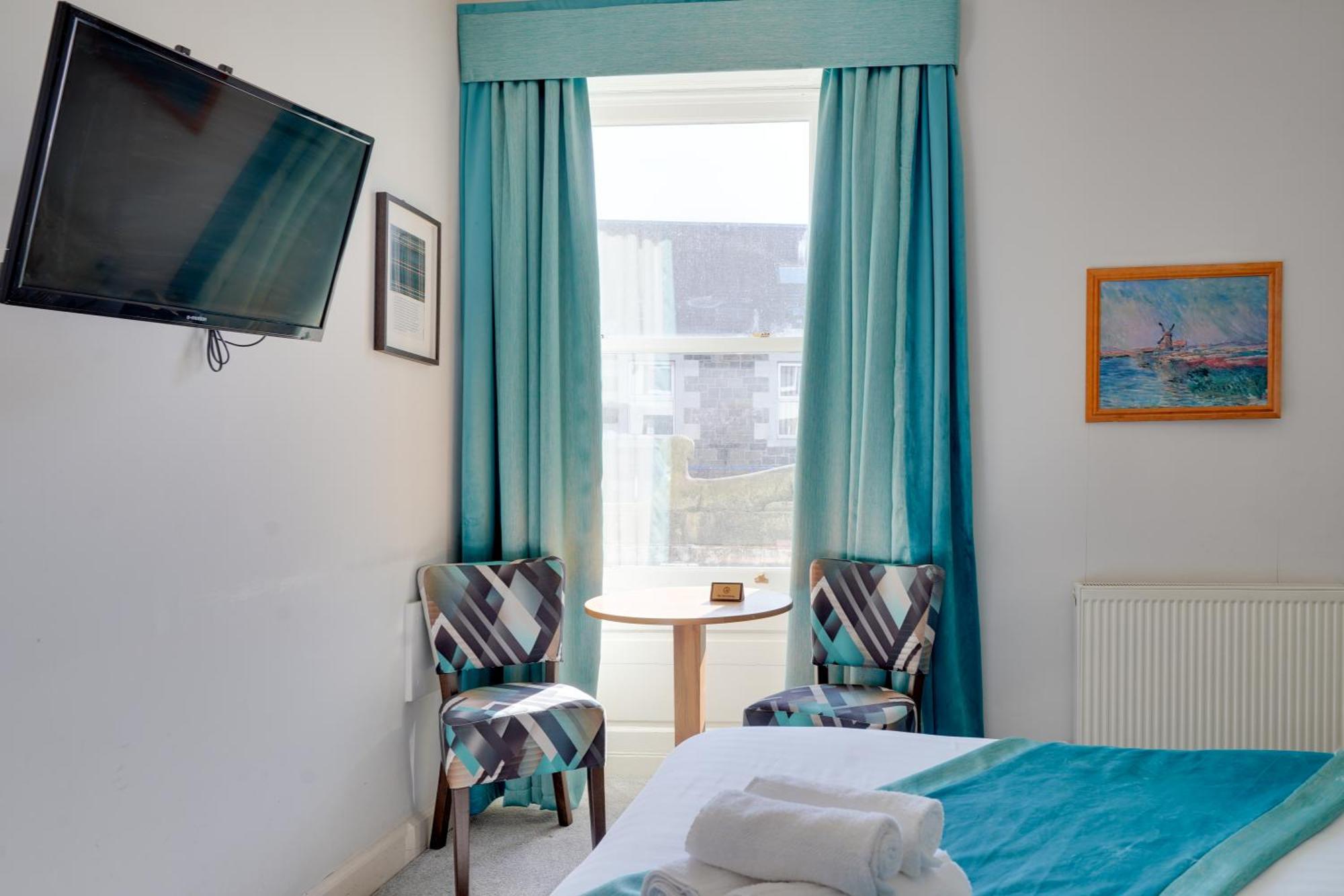 The County Hotel - Self Check-In, Ultra Fast Wi-Fi, Free Parking, Central Location Selkirk Exterior foto