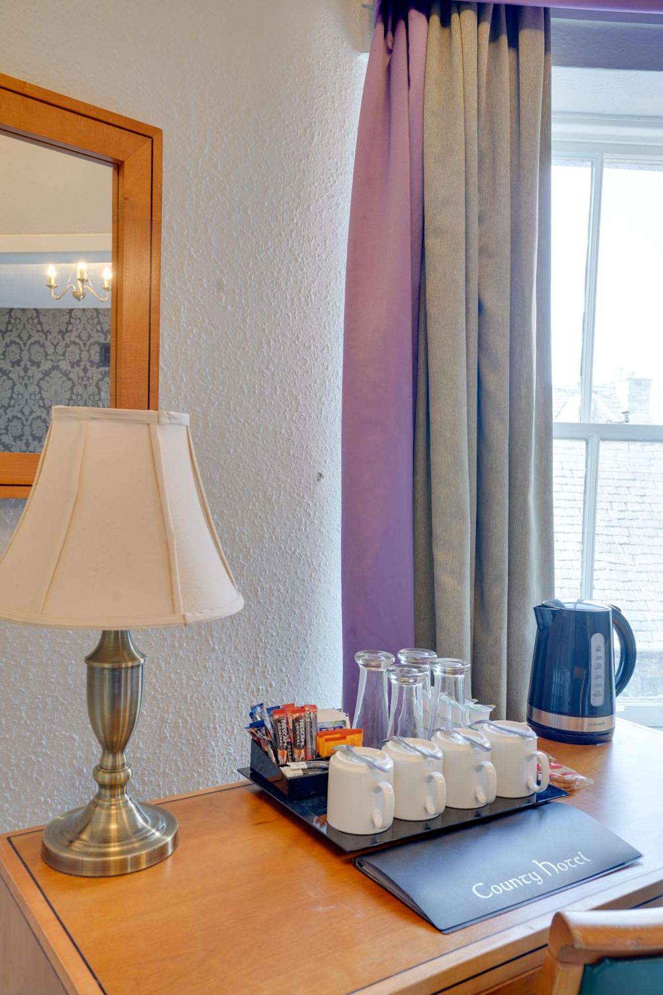The County Hotel - Self Check-In, Ultra Fast Wi-Fi, Free Parking, Central Location Selkirk Exterior foto